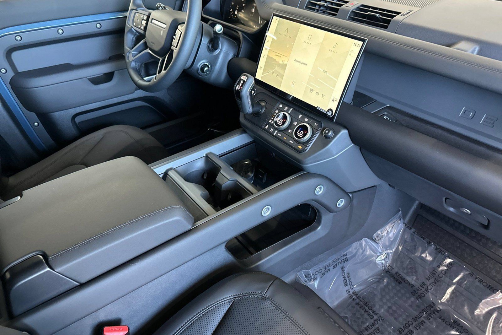 New 2026 Land Rover Defender 110 X-Dynamic SE AWD/4WD image 30