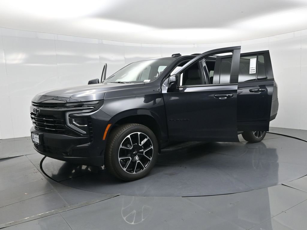 Used 2025 Chevrolet Suburban RST image 23