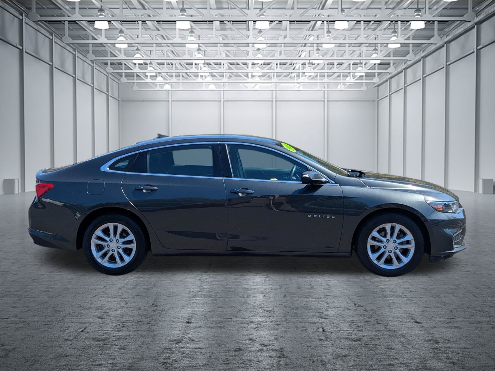 Used 2016 Chevrolet Malibu LT FWD image 6