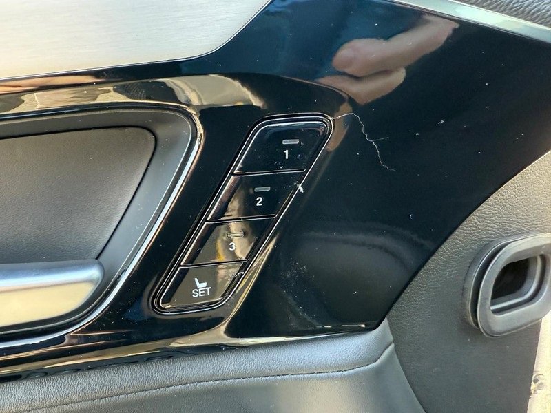 Certified 2025 Acura MDX w/ Technology Package image 11