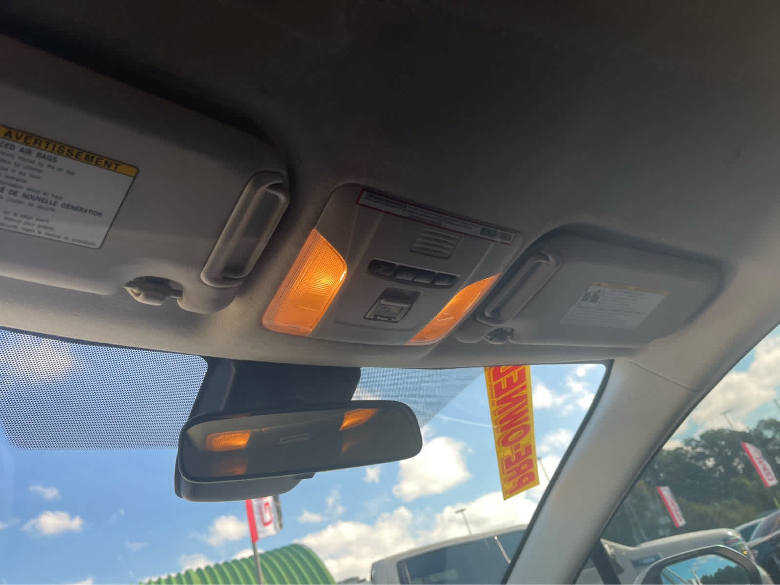 Used 2021 Toyota Corolla LE FWD image 18