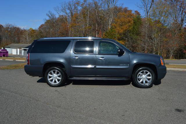 Used 2008 GMC Yukon XL Denali image 4