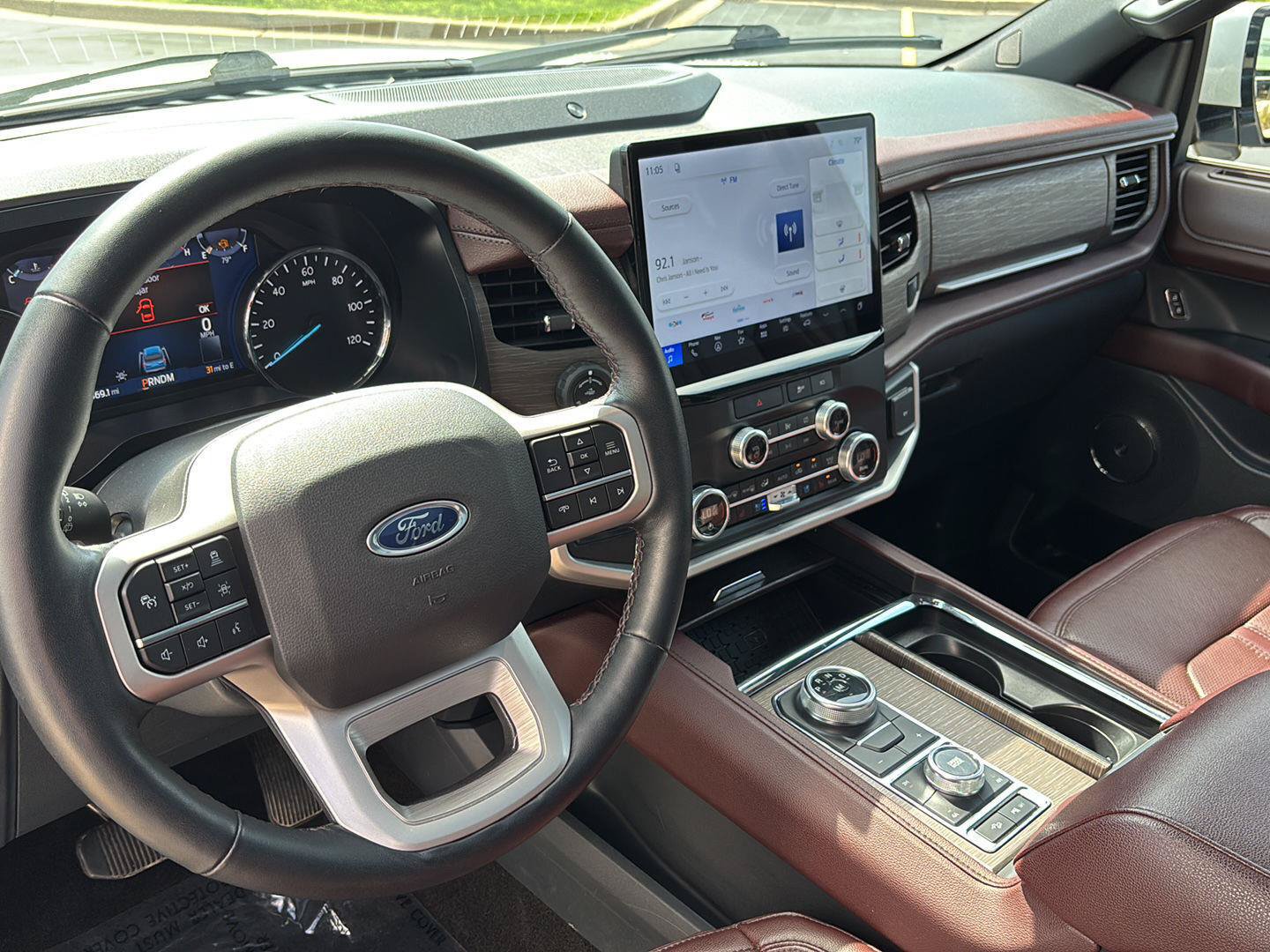 Used 2023 Ford Expedition Limited AWD/4WD image 13