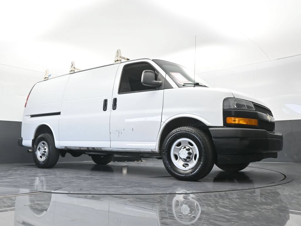 Used 2018 Chevrolet Express 2500 RWD image 44