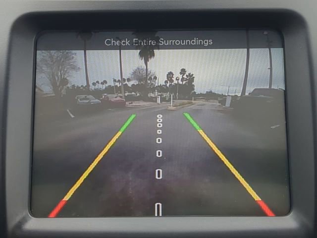 Used 2017 Jeep Cherokee Limited image 24