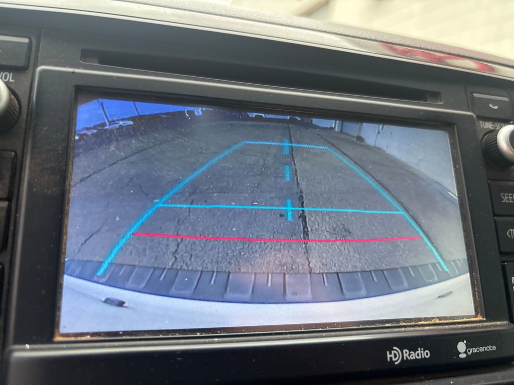 Used 2014 Toyota Sequoia Platinum RWD image 9