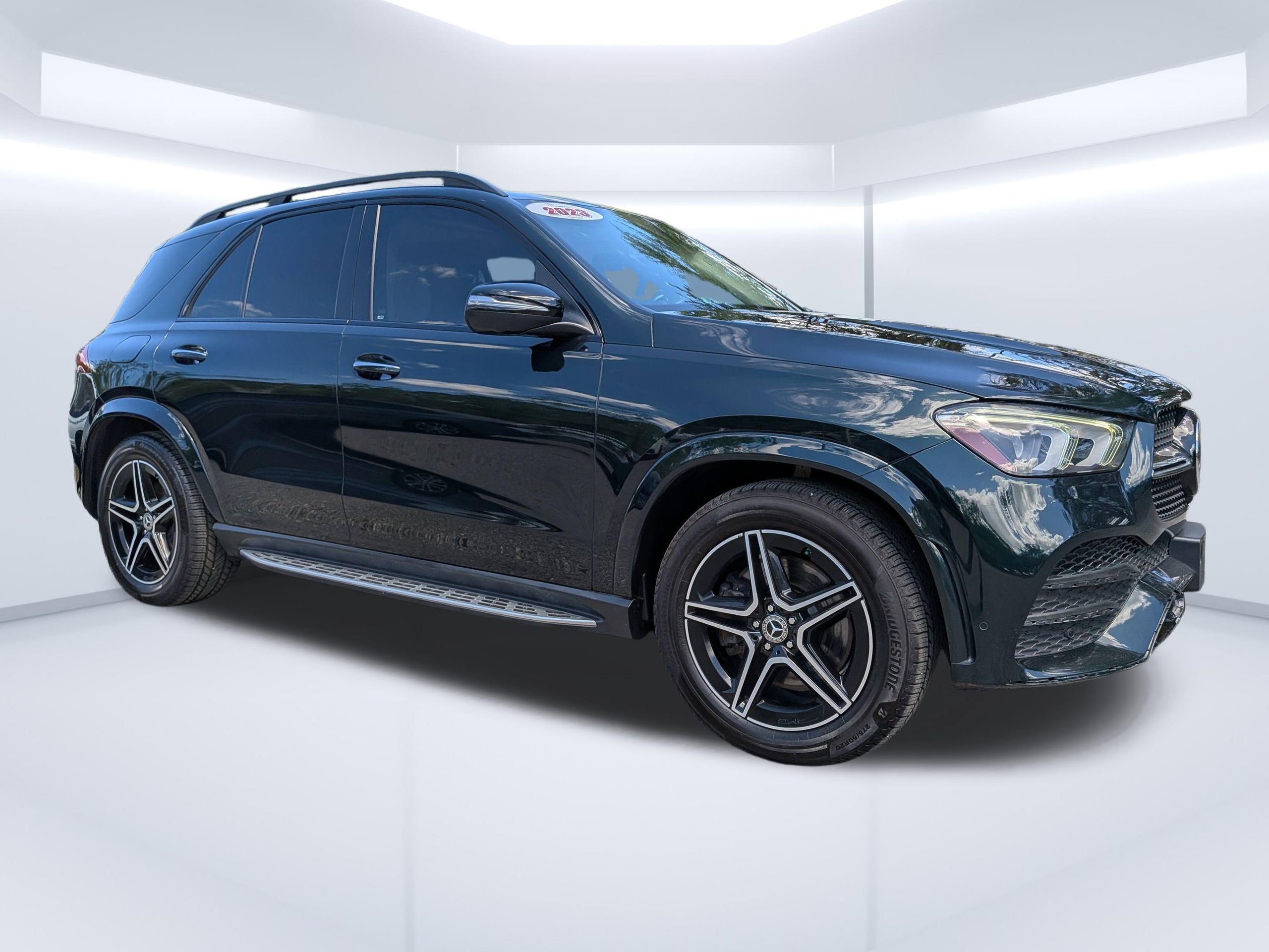 Used 2023 Mercedes-Benz GLE 450 4MATIC w/ AMG Line Exterior image 1