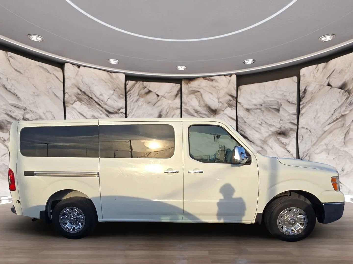 Used 2017 Nissan NV 3500 SV w/ SV Technology Package image 4