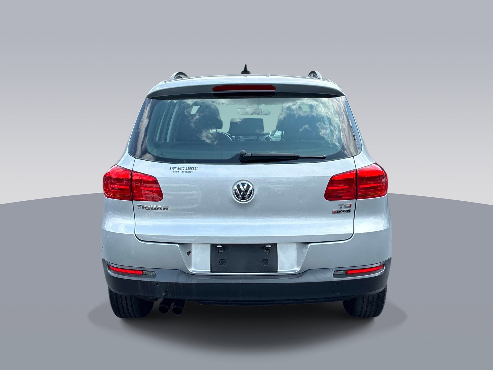 Used 2017 Volkswagen Tiguan S AWD/4WD image 6
