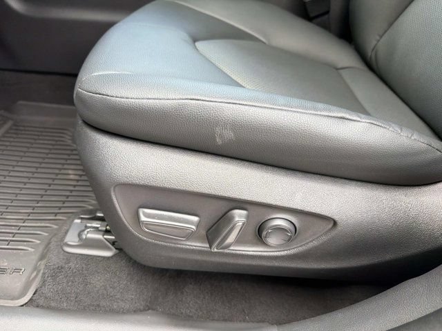 Certified 2025 Toyota Grand Highlander FWD image 10