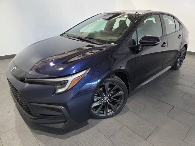 Used 2024 Toyota Corolla SE w/ SE Premium Package image 1