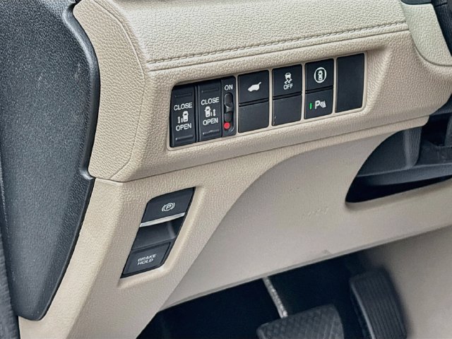 Used 2024 Honda Odyssey Elite image 10