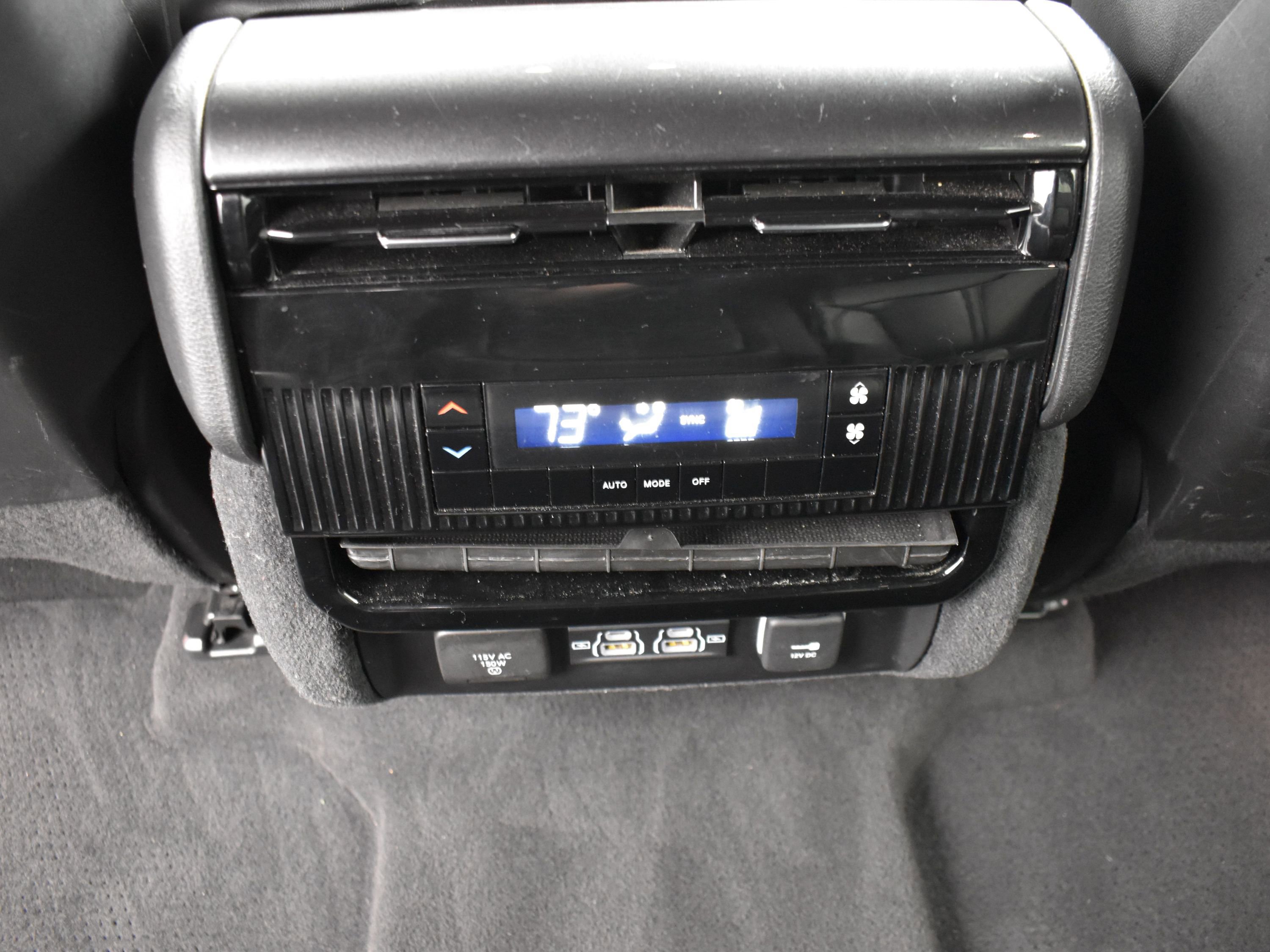 Used 2024 Jeep Wagoneer L 4WD image 19