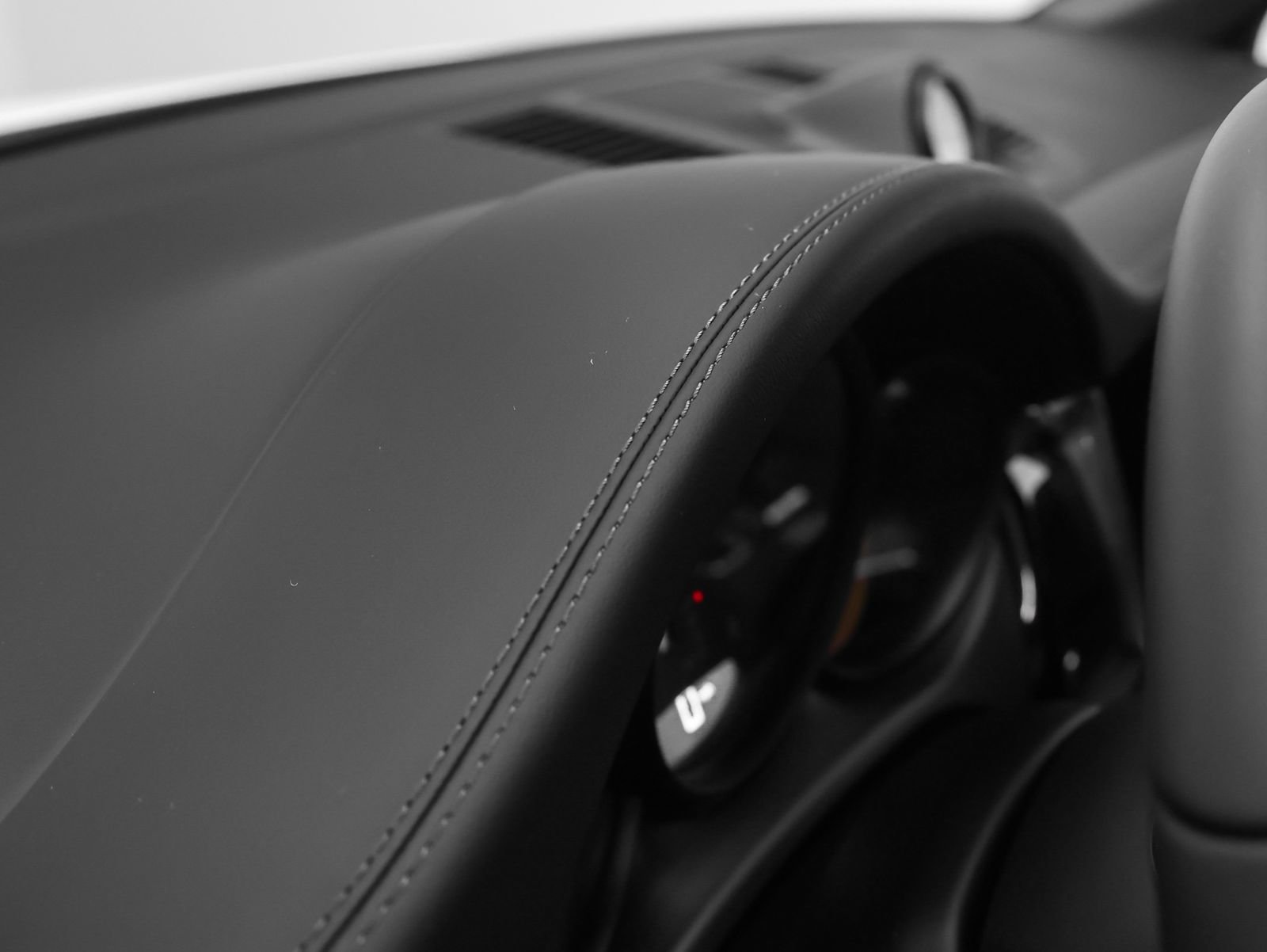 New 2026 Porsche Macan S image 34