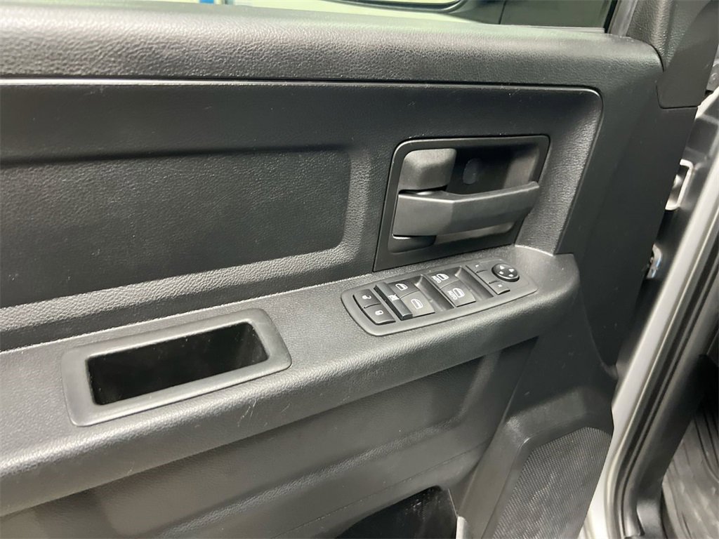 Used 2020 RAM 3500 Tradesman w/ Chrome Appearance Group image 20