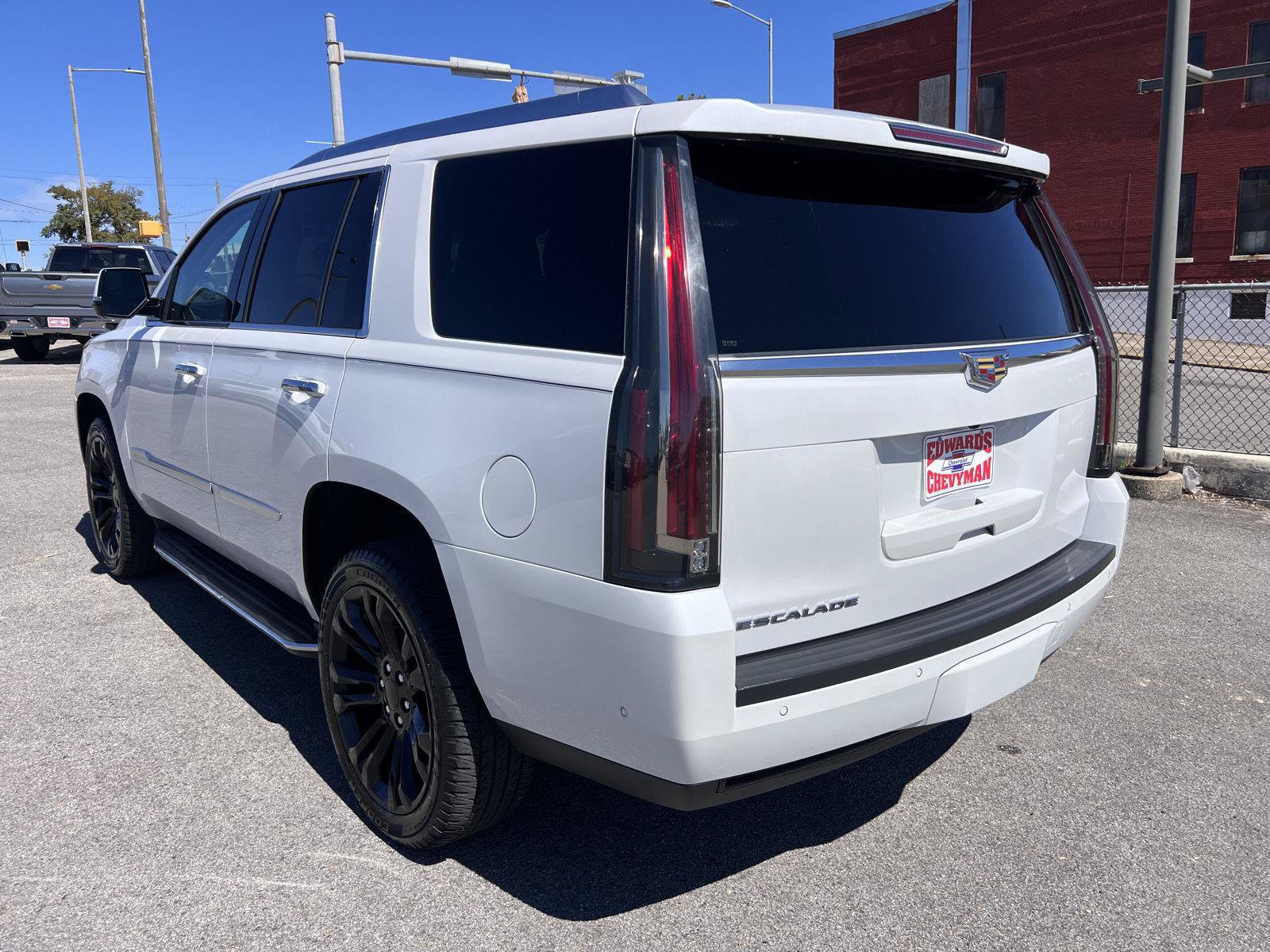 Used 2020 Cadillac Escalade 2WD image 36