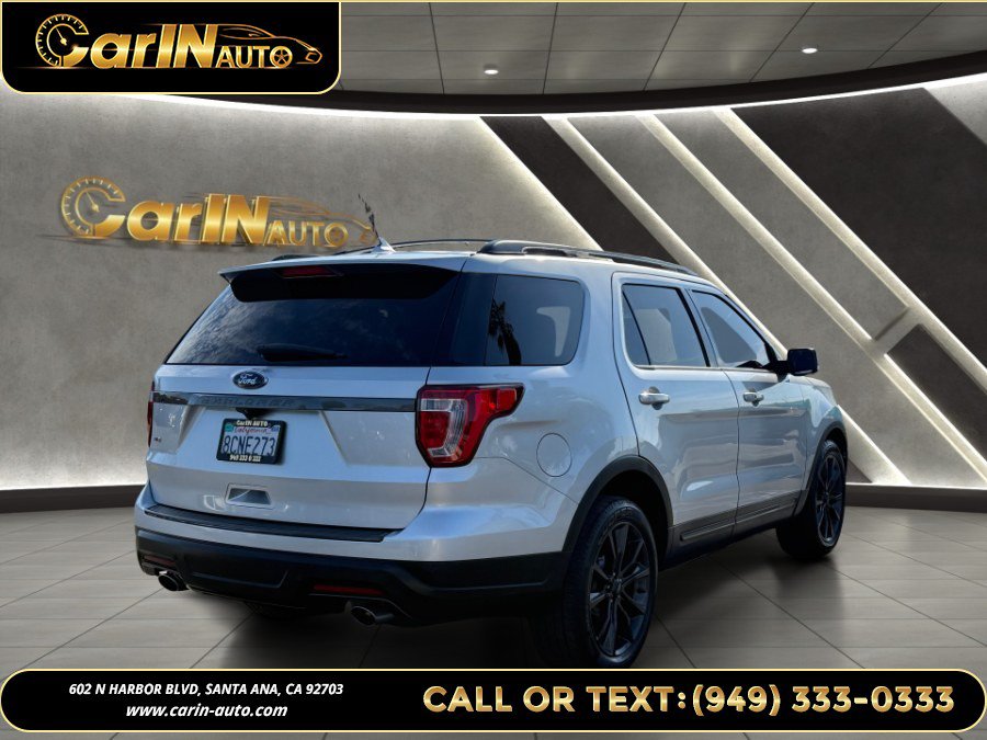 Used 2018 Ford Explorer XLT w/ Equipment Group 202A FWD image 5