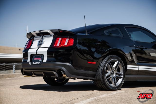 Used 2012 Ford Mustang Shelby GT500 RWD image 39