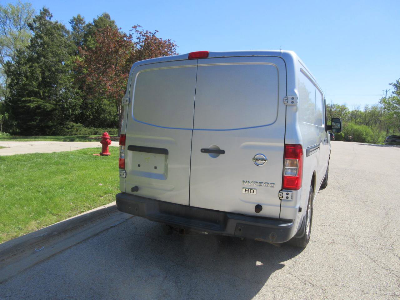 Used 2016 Nissan NV 2500 SV RWD image 9