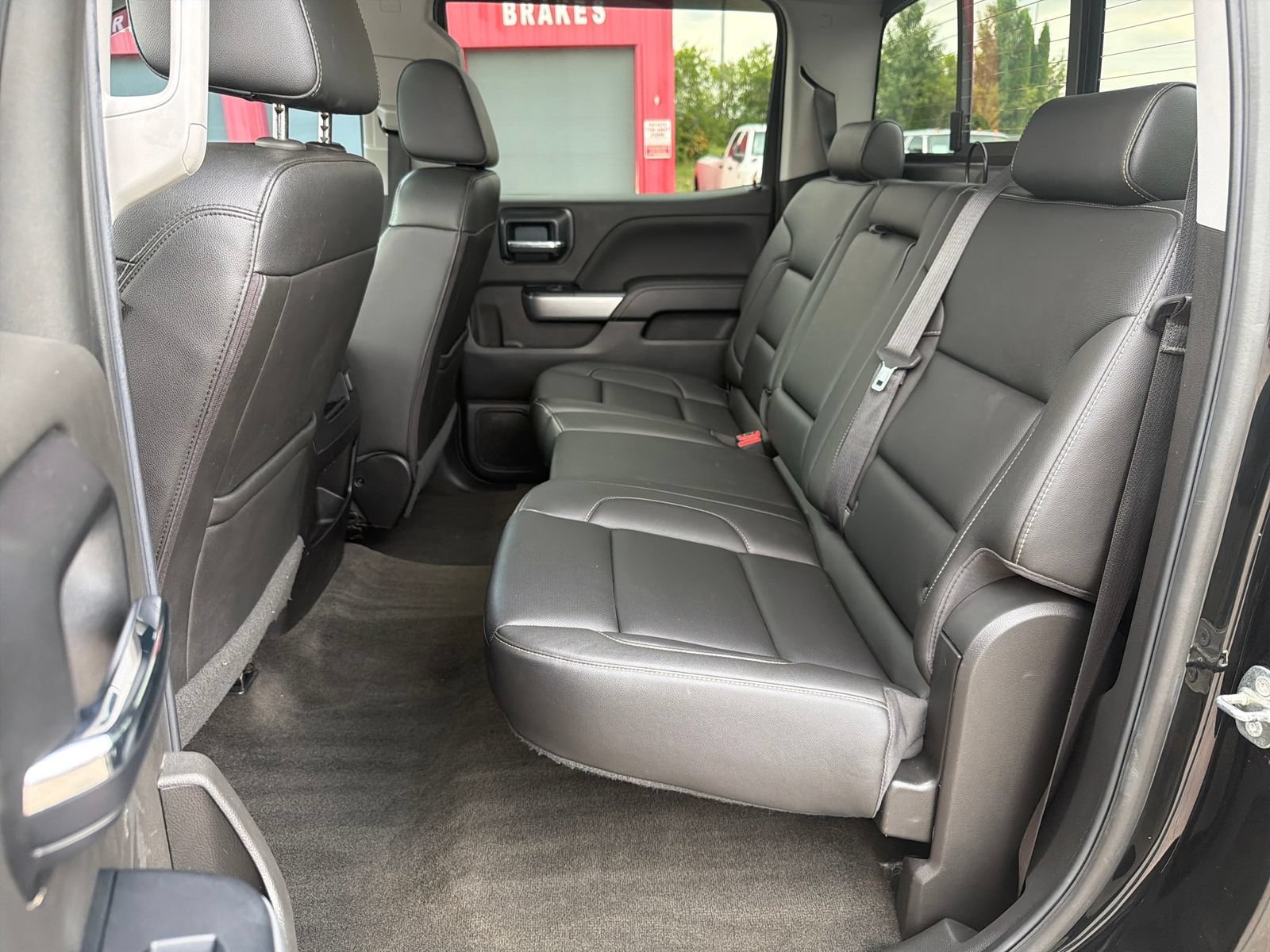 Used 2018 Chevrolet Silverado 1500 LTZ Z71 w/ LTZ Plus Package AWD/4WD image 28
