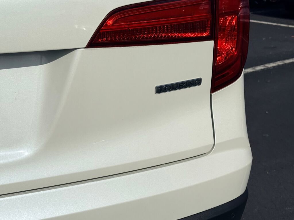 Used 2016 Honda Pilot Touring image 12