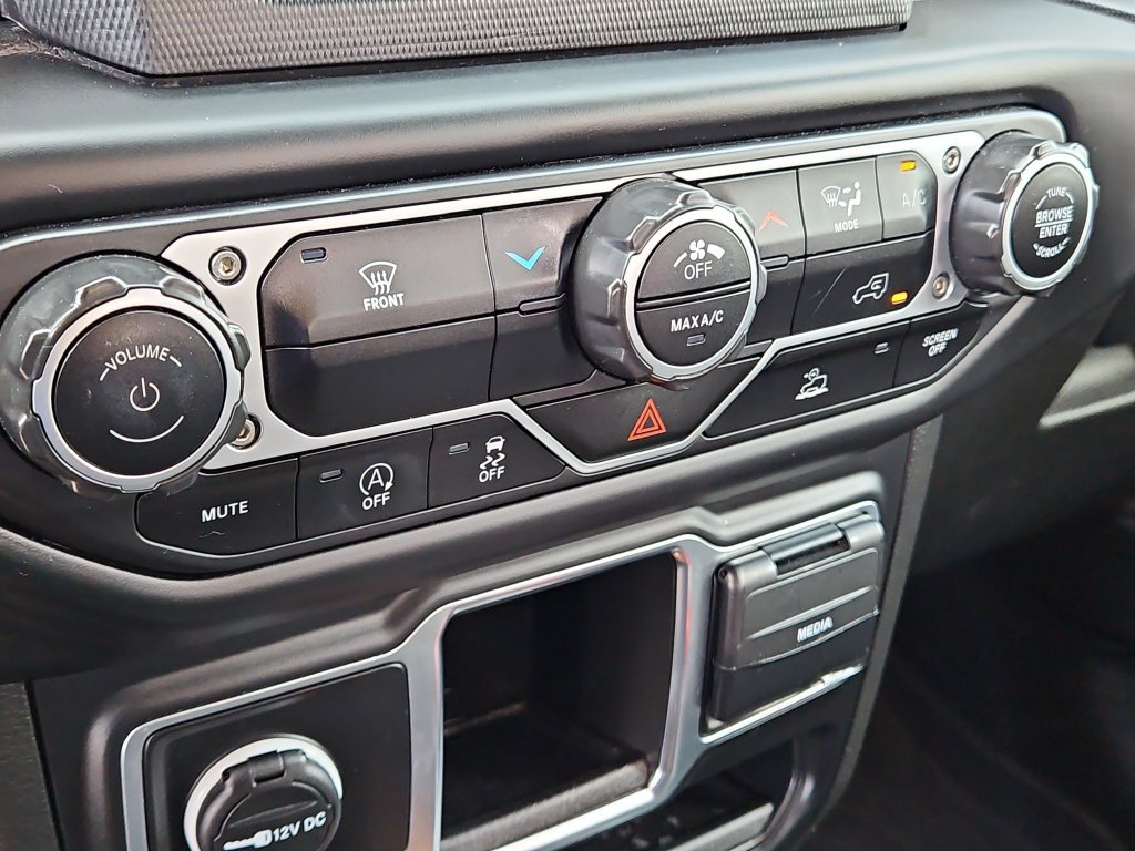Used 2023 Jeep Wrangler Sport AWD/4WD image 22