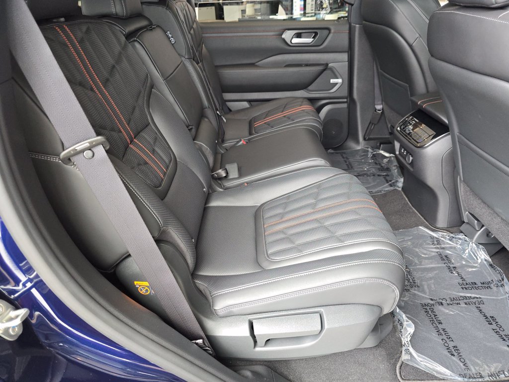 New 2025 Nissan Armada PRO-4X w/ Pro-4X Premium Package AWD/4WD image 30