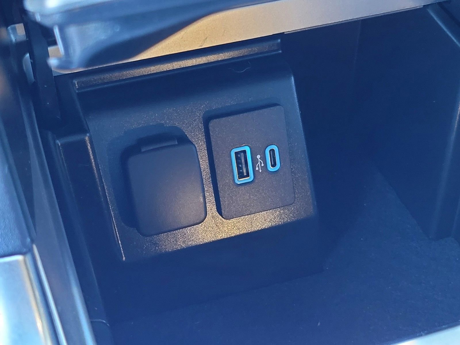 Used 2022 Ford Explorer Timberline w/ Timberline Technology Package image 24