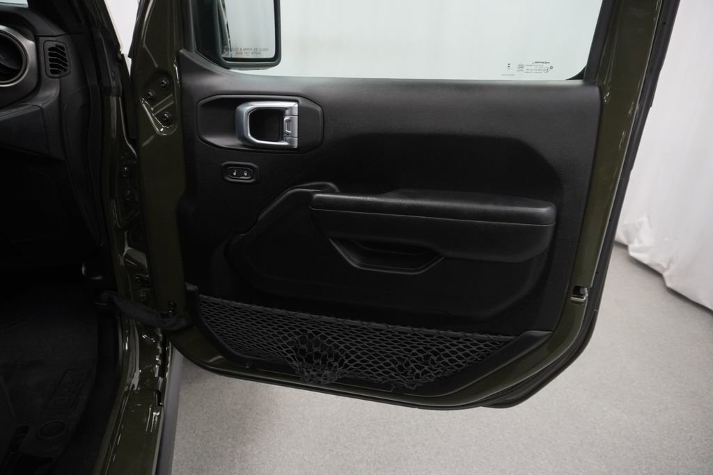 Certified 2023 Jeep Wrangler Unlimited w/ Sun & Screen Package image 48