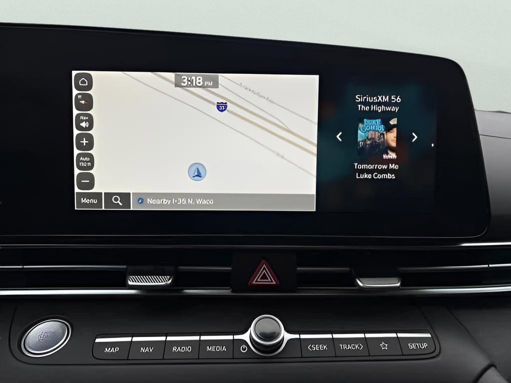 Used 2025 Hyundai Elantra Sport image 18