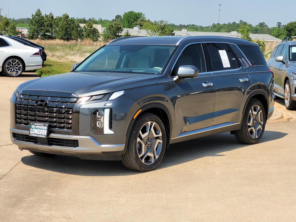 Used 2024 Hyundai Palisade Limited image 3