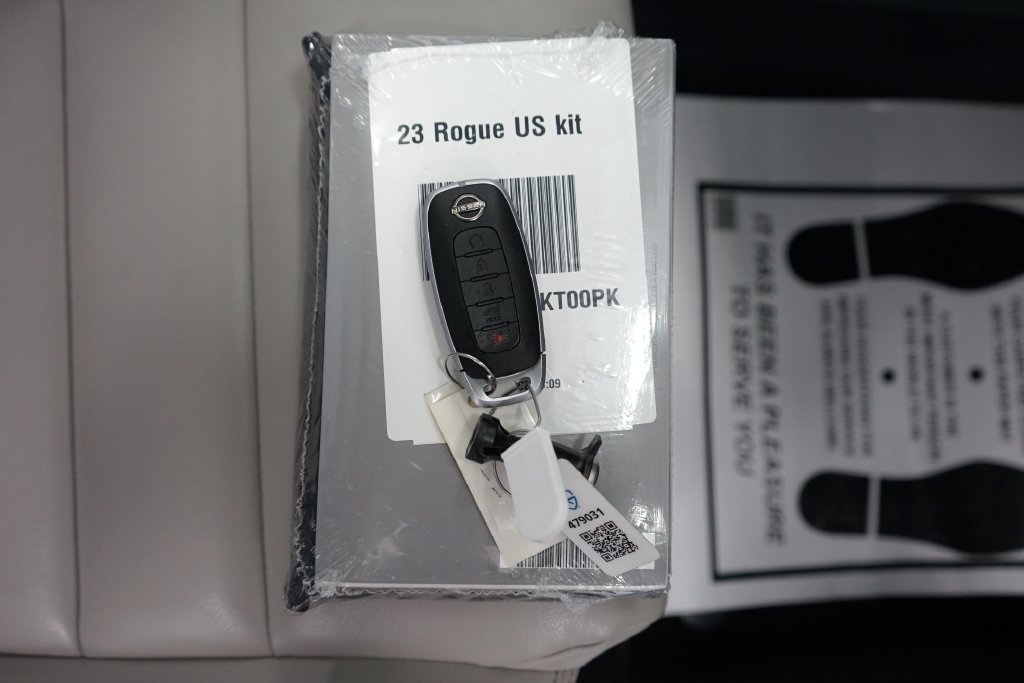 Used 2023 Nissan Rogue SL AWD/4WD image 55
