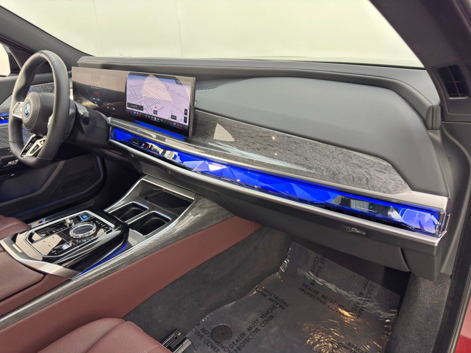 Used 2024 BMW i7 xDrive60 image 16