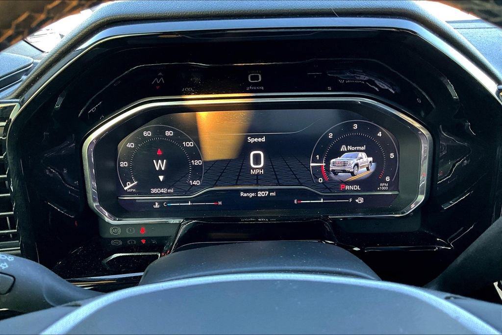 Used 2024 GMC Sierra 1500 Elevation image 25