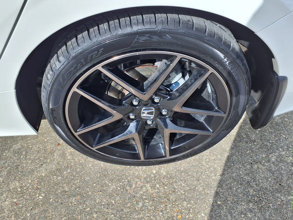 Used 2022 Honda Civic Sport Touring image 11