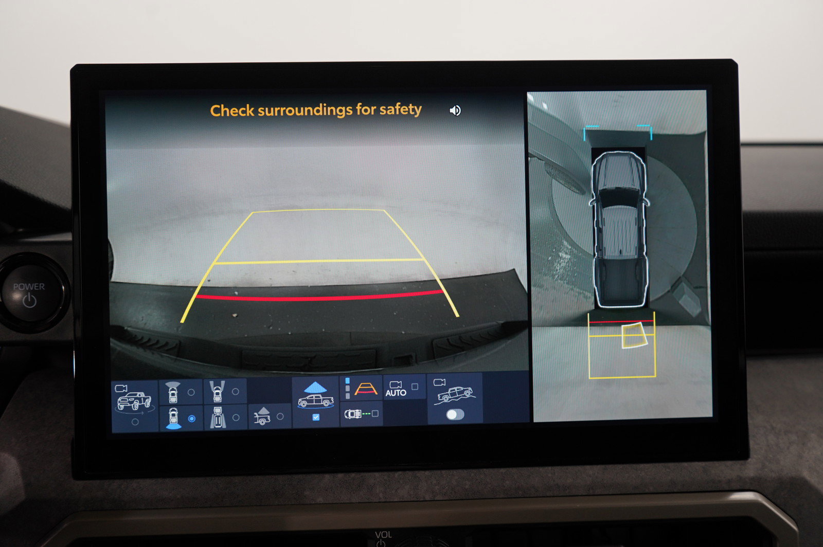 Used 2024 Toyota Tacoma Trailhunter image 24