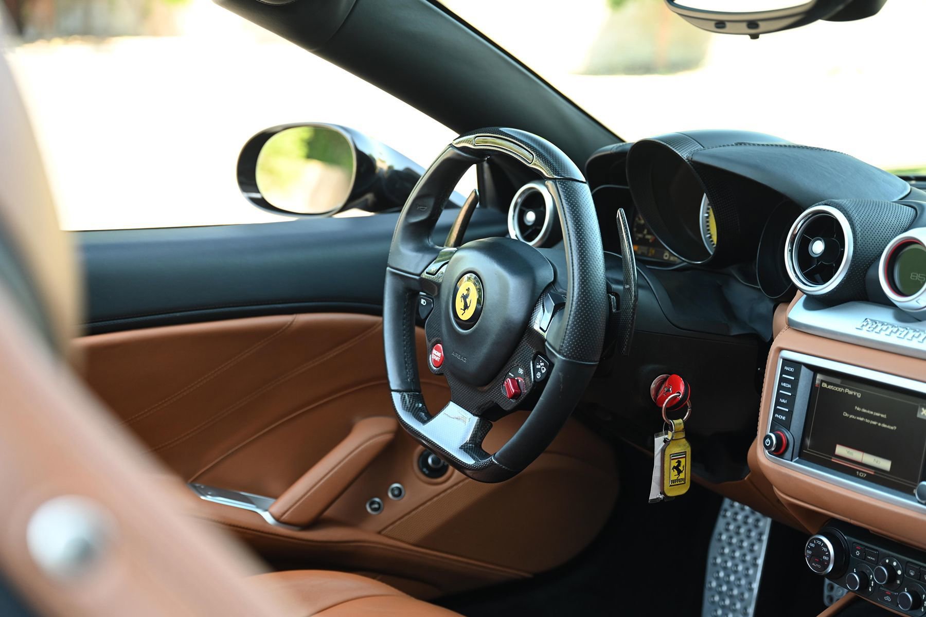 Used 2016 Ferrari California T RWD image 24