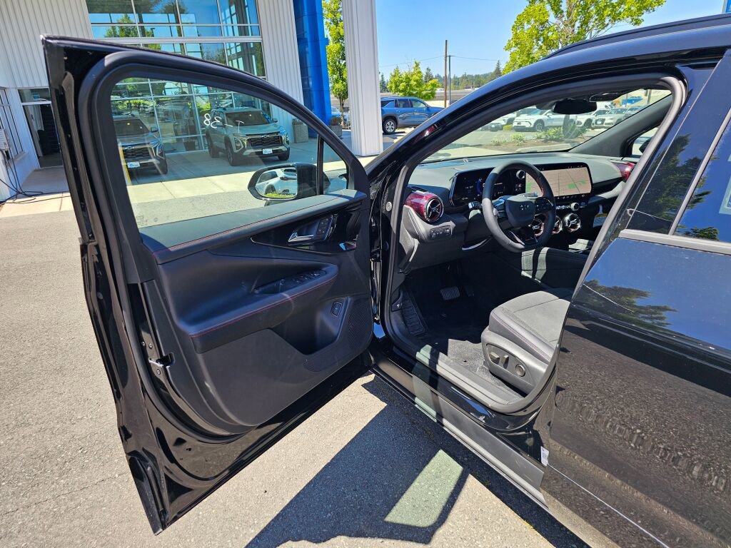 New 2025 Chevrolet Blazer EV RS FWD image 18