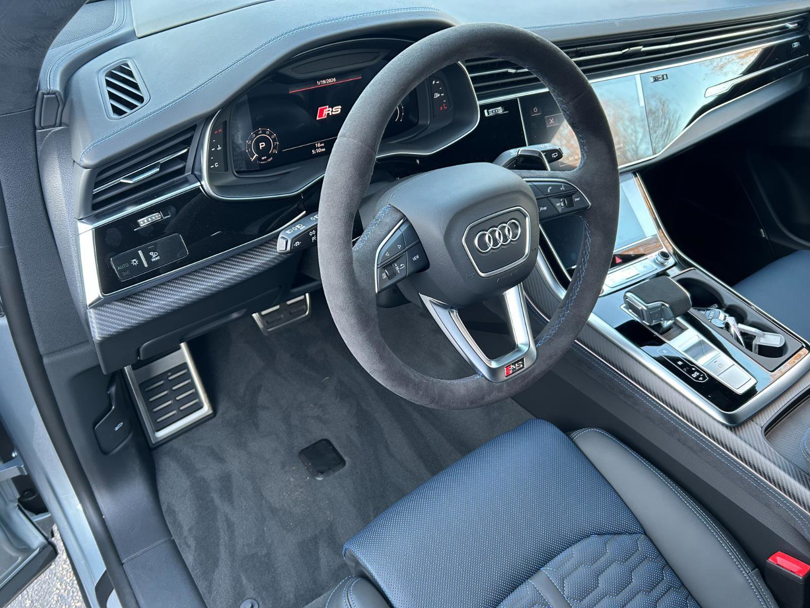 New 2026 Audi RS Q8 performance image 13