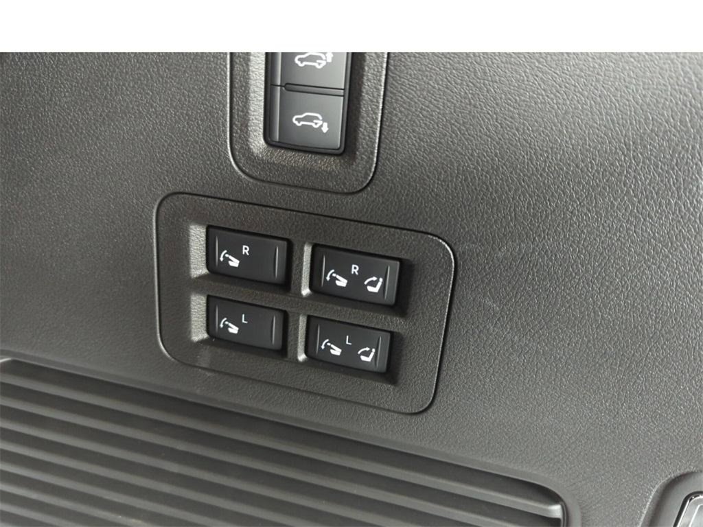 New 2025 Nissan Armada PRO-4X image 21
