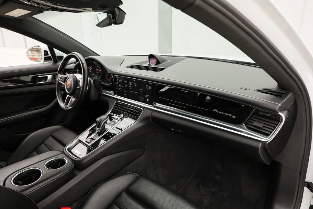 Used 2020 Porsche Panamera Edition image 19