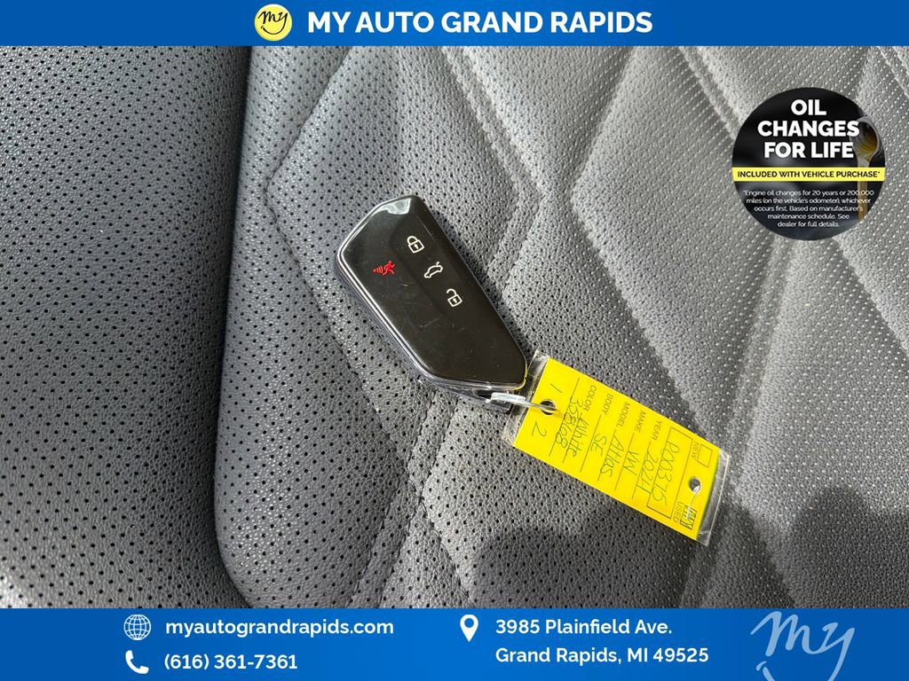 Used 2024 Volkswagen Atlas SE AWD/4WD image 35