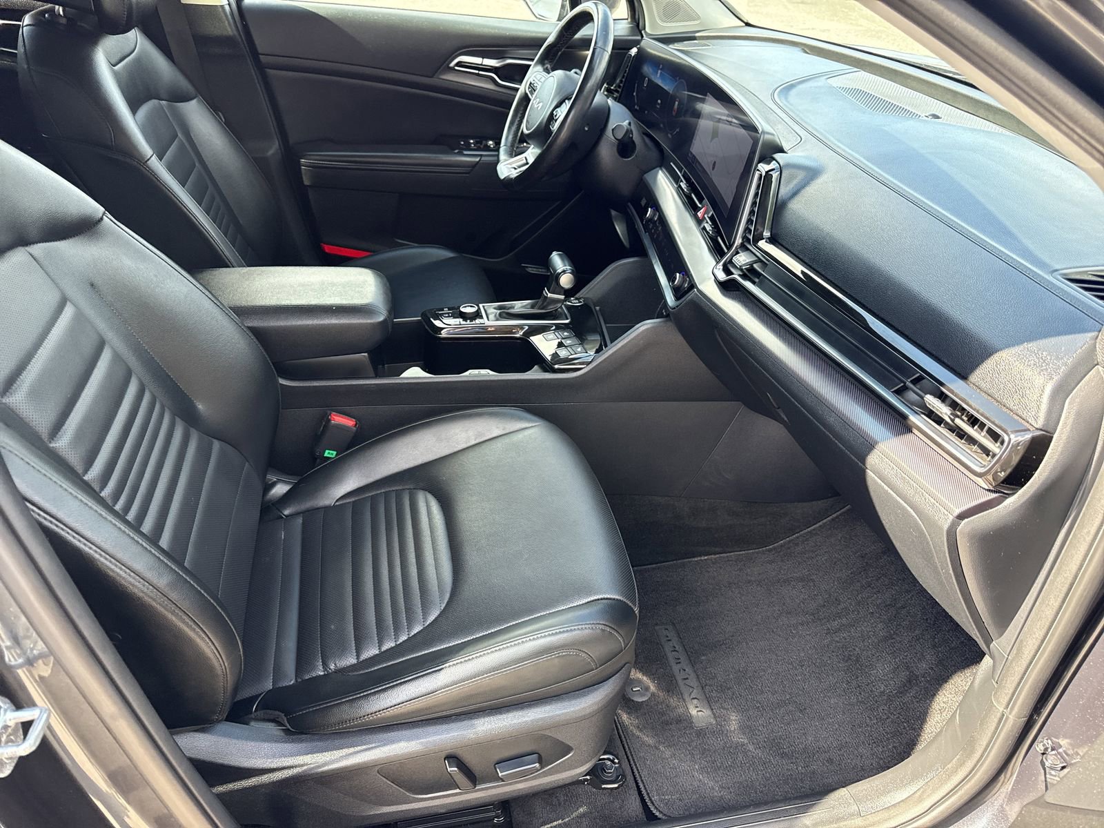 Used 2023 Kia Sportage SX image 38