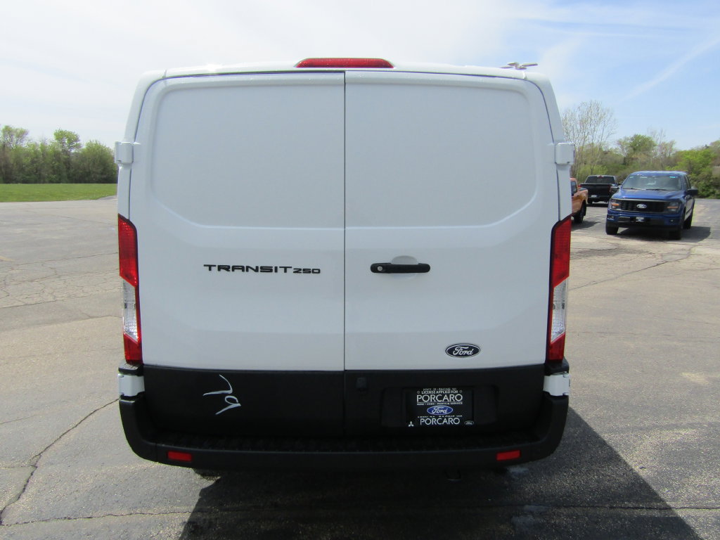 New 2026 Ford Transit 250 Low Roof RWD image 4
