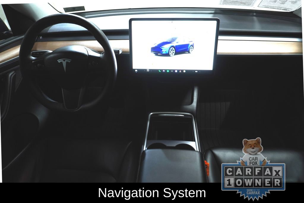 Used 2024 Tesla Model Y Long Range AWD/4WD image 3
