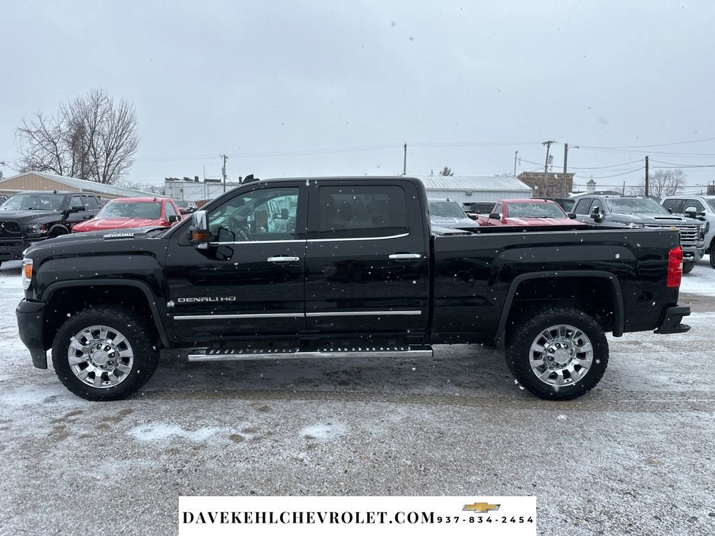 Used 2018 GMC Sierra 2500 Denali w/ Duramax Plus Package image 2