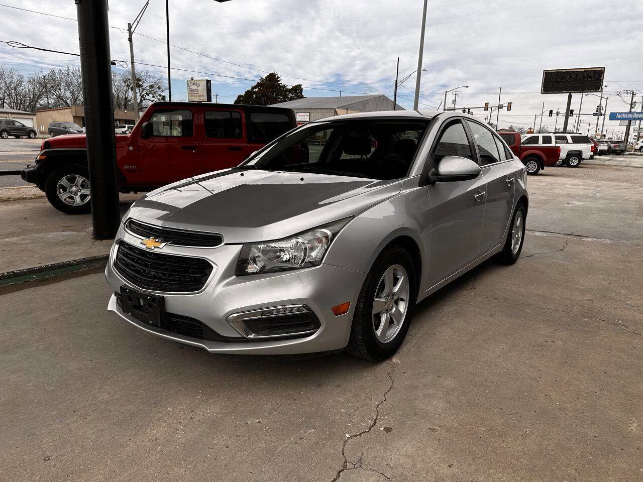 Used 2016 Chevrolet Cruze LT image 4