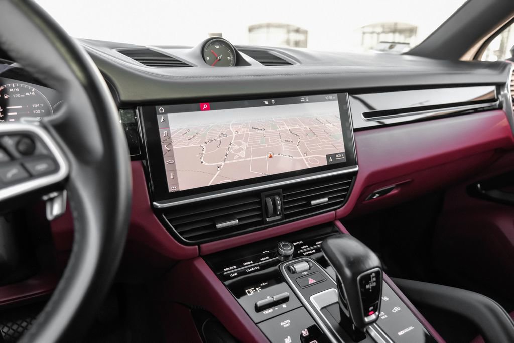 Used 2019 Porsche Cayenne image 30
