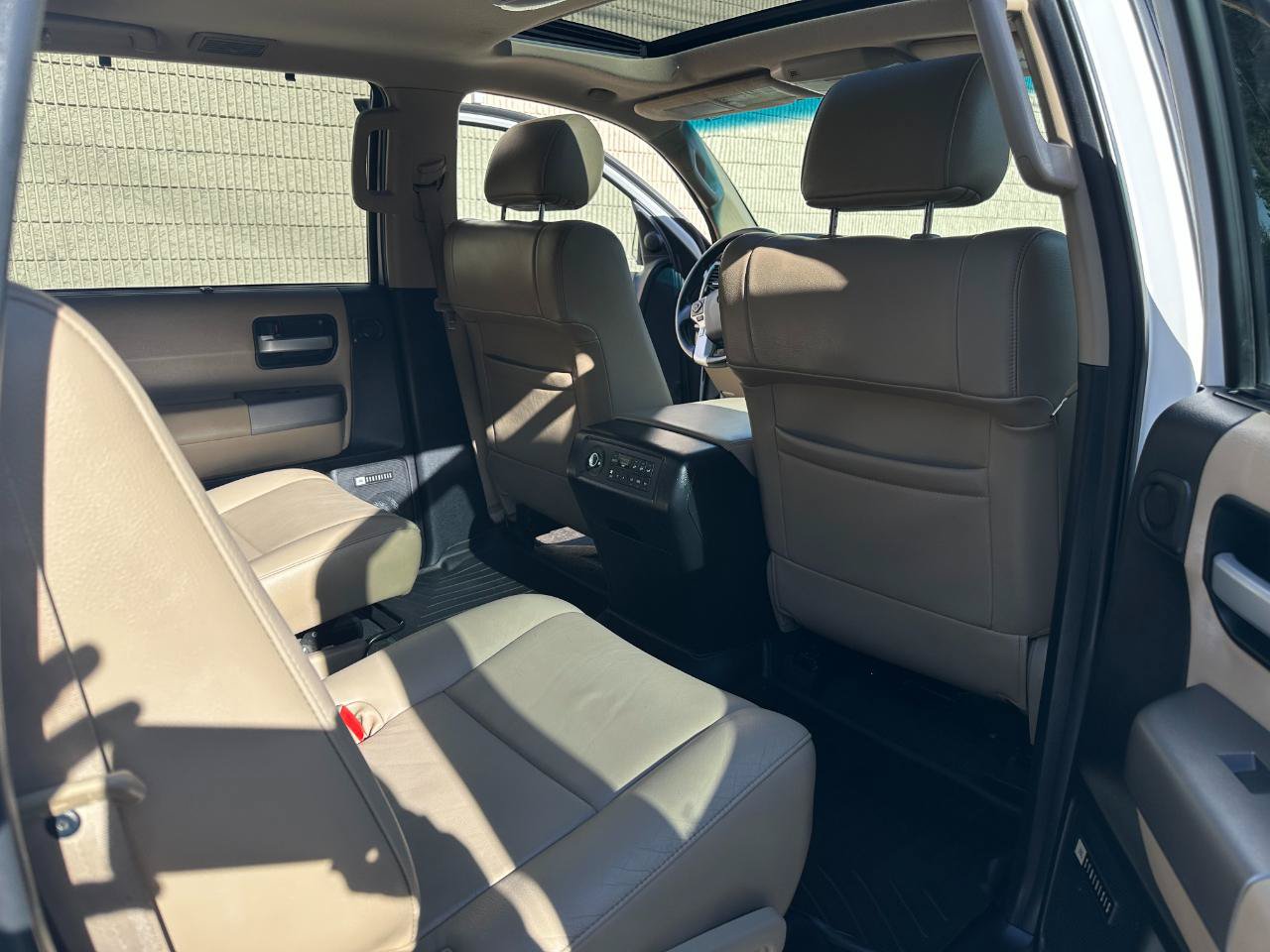 Used 2014 Toyota Sequoia Limited AWD/4WD image 13