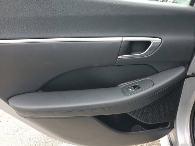 Certified 2023 Hyundai Sonata SEL w/ Convenience Package image 20